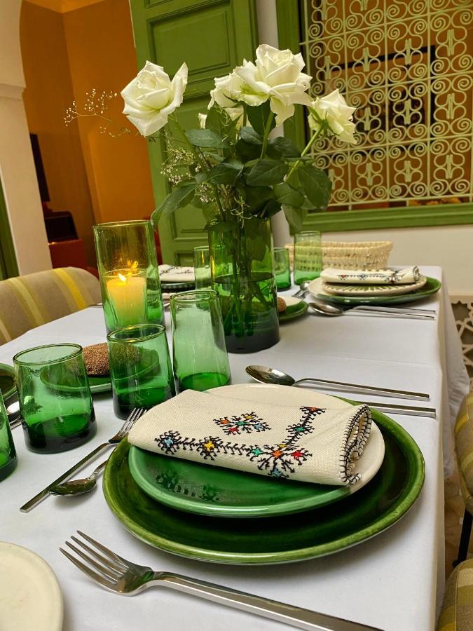 Riad Dar Adal Exclusivite 2 A 6 Personnes Petit Dejeuner Compris Place Jemaa El Fna Marrakesh Esterno foto