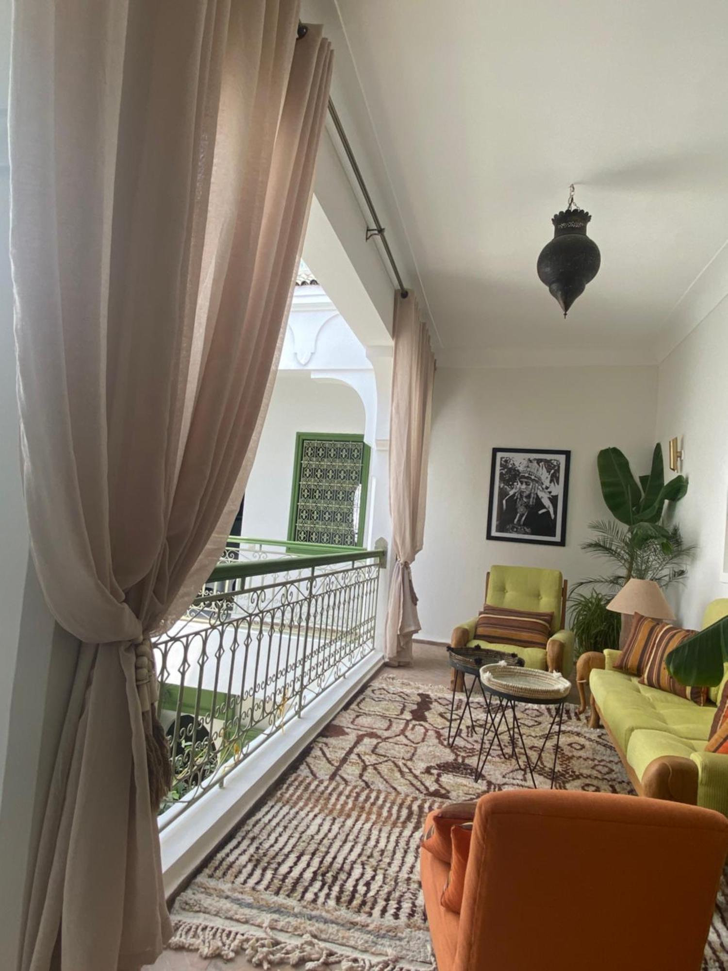 Riad Dar Adal Exclusivite 2 A 6 Personnes Petit Dejeuner Compris Place Jemaa El Fna Marrakesh Esterno foto
